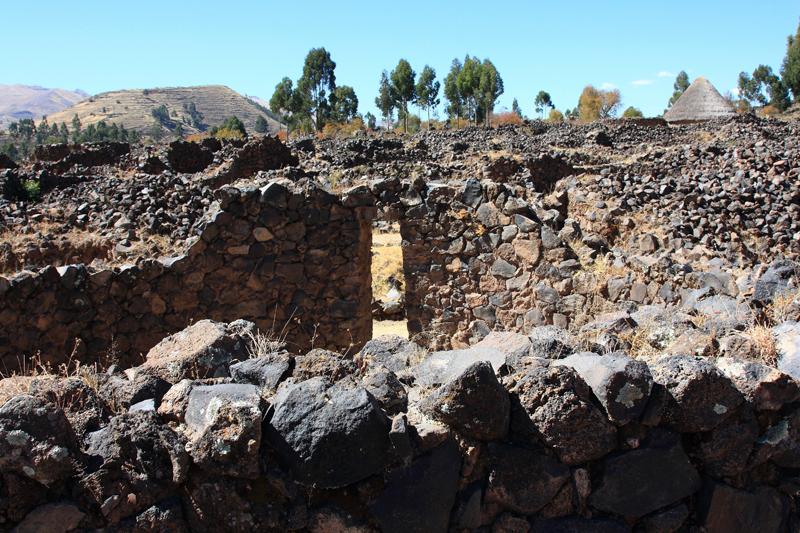 675-Rqchi,tempio di Wiracocha,12 luglio 2013.JPG